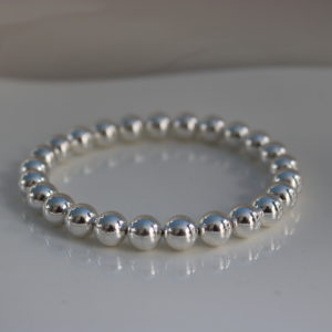 4 - Bracelets et colliers grandes billes